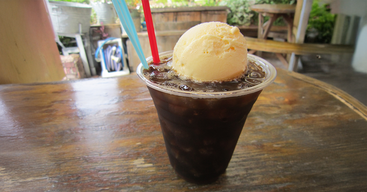 コーラ・フロート